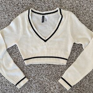 H&M Crop V-Neck Cream Sweater with Black Trim